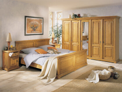 Schlafzimmer VICTORIA in Fichte massiv