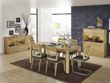 Esszimmereinrichtung ALEXANDRA in Wildeiche massiv, geölt.