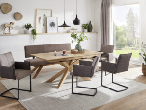 Tischgruppe FRANCA in Eiche massiv