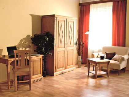 Zimmerausstattung HEIDELBERG in Fichte massiv